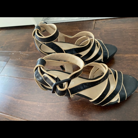 Nine West strappy heels - Picture 1 of 2